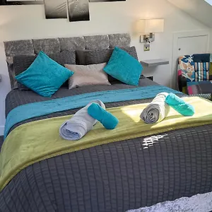 Guest house Rosemary House Accommodation-nr Brs Airport, Winford